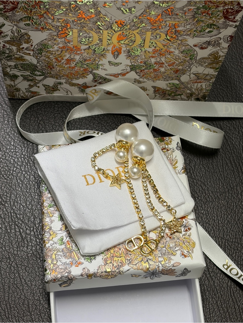 Dior - Picture 7 of 16